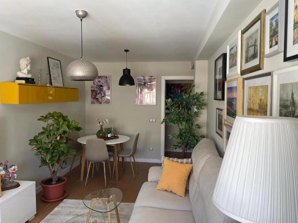 Triana Autentica Apartment Sevilla Bagian luar foto